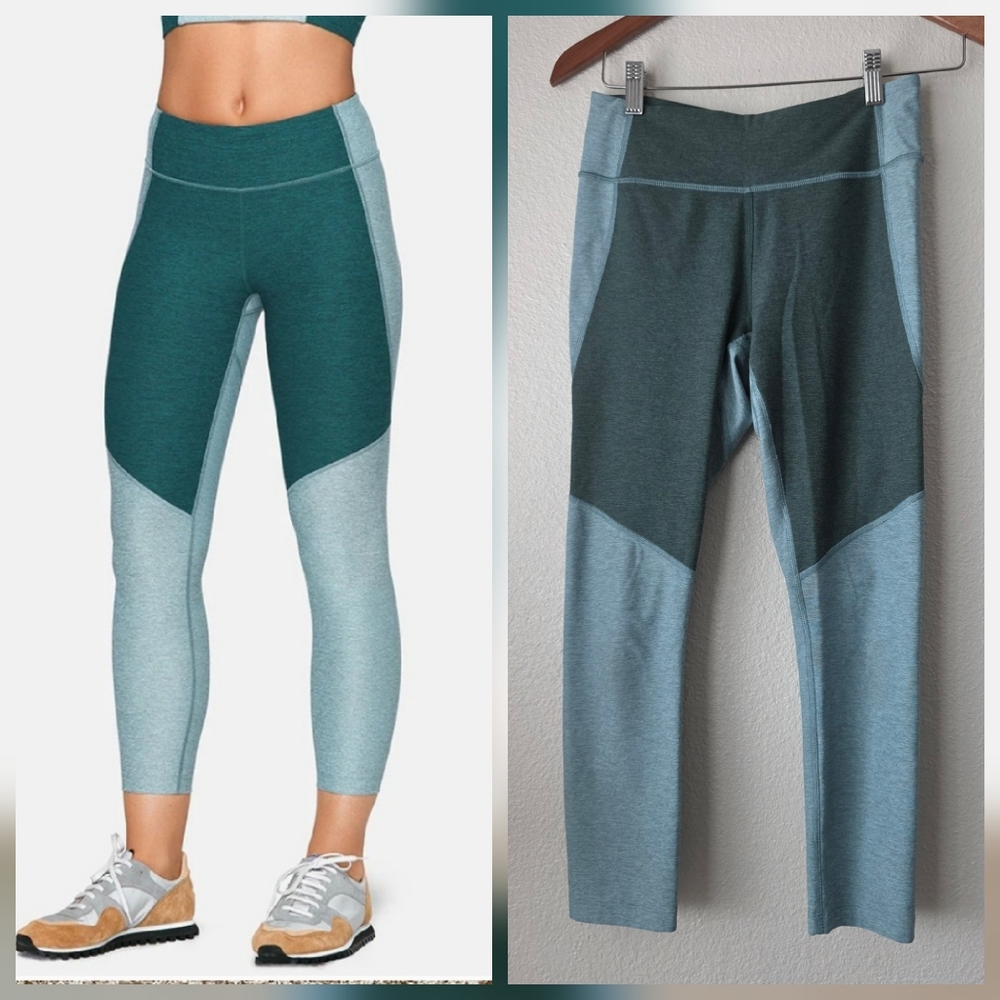 Outdoor Voices 3/4 Two Toned Warmup Leggings Tights Small / 4